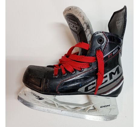Brusle CCM Jetspeed FT680 YTH EU32